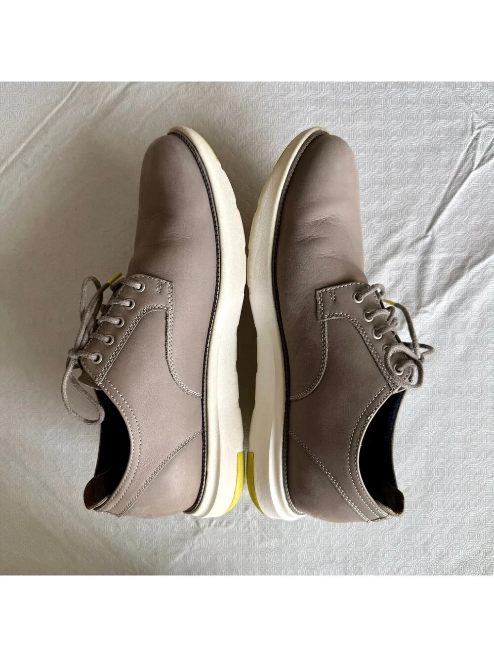 Cole Haan Men's Taupe Leather Oxford Shoes with White Sole Size 9M